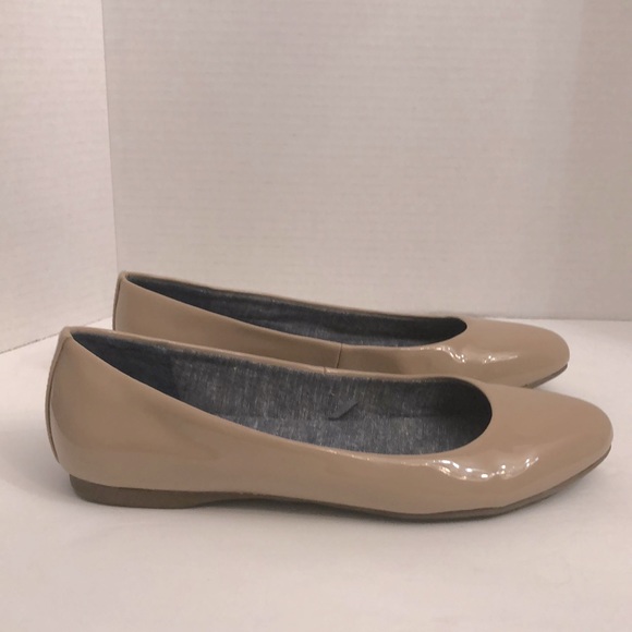 Dr. Scholl's | Shoes | Dr Scholls Really Patent Tan Flat Woman Size 75m ...